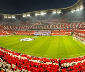 纳达尔鏖战五盘险胜德约科维奇 晋级温网半决赛