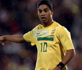 费迪南德盛赞狼队锋线尖刀，库尼亚零进球却主宰战局，诠释现代前锋新价值