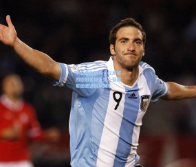 米兰德比前夜，红黑军团迎回关键先生，蓝黑军团遭遇伤病潮